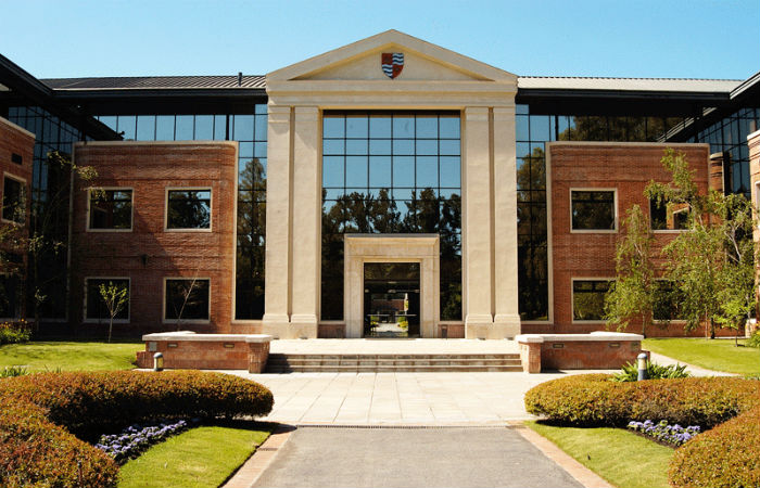 IAE Business School by Universidad Austral via Wikimedia Commons
